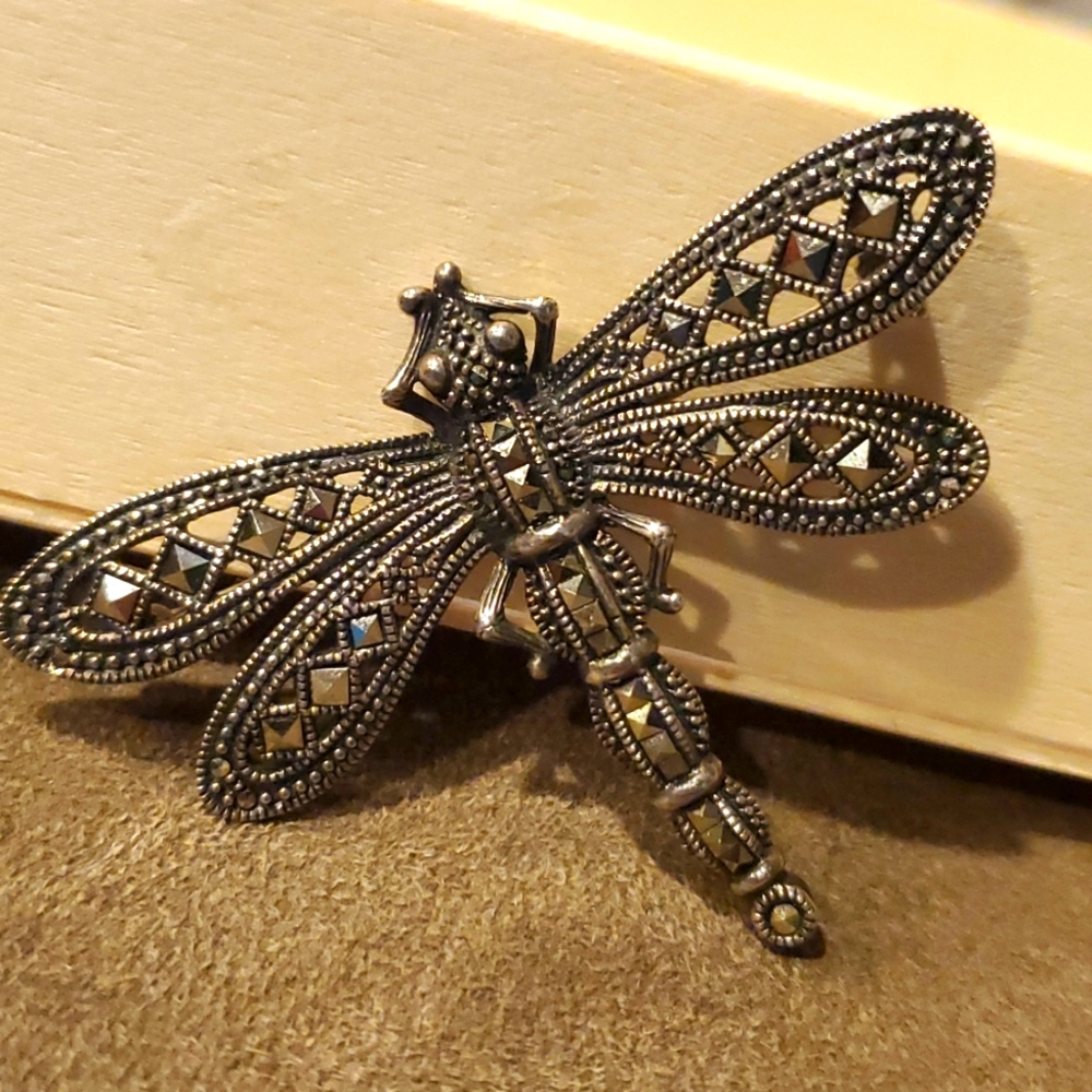 Dragonfly pin - Picture 2 of 2